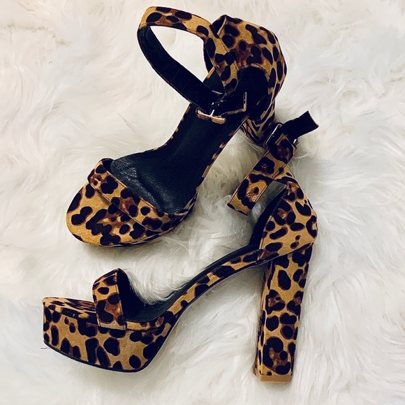 Shoes - Leopard heels